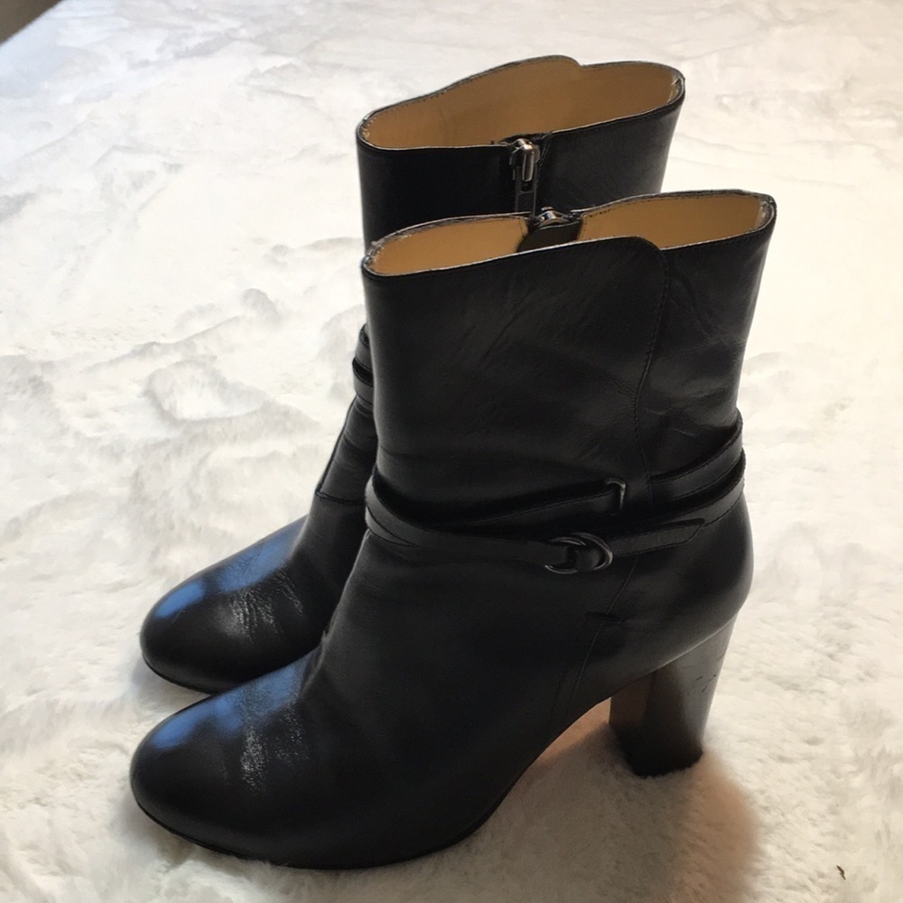 Johnston & Murphy boots size 9 M